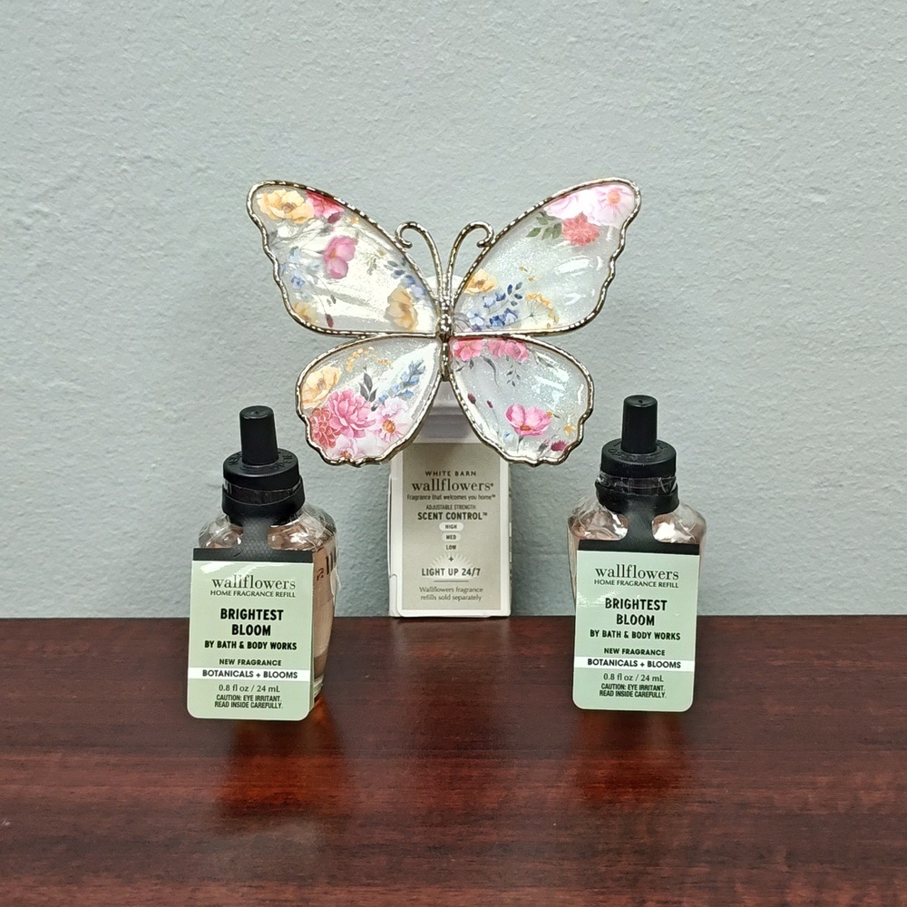 Bath & Body Works White Barn FLORAL BUTTERFLY Plug + BRIGHTEST BLOOM Wallflowers